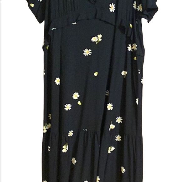 Madewell Ruffled Tier Dress in Lazy Daises - Picture 4 of 9